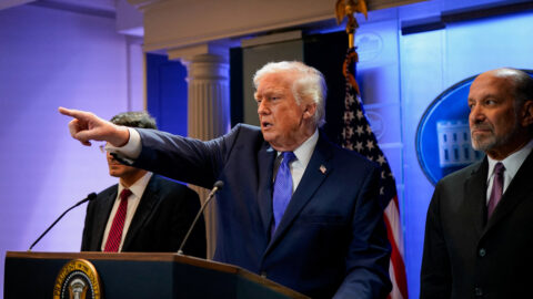Trumpovo colné kladivo Trumpovo colné kladivo