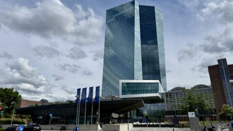 ECB zvyšuje kľúčovú úrokovú sadzbu: Aké sú dôvody za týmto rozhodnutím?